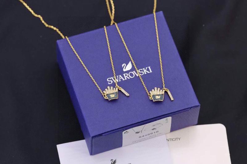 Swarovski Necklace 01lyr47